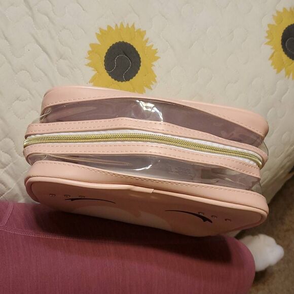 FAO SCHWARTZ LITTLE GIRLS ZIP UP MAKEUP BAG - Picture 4 of 5